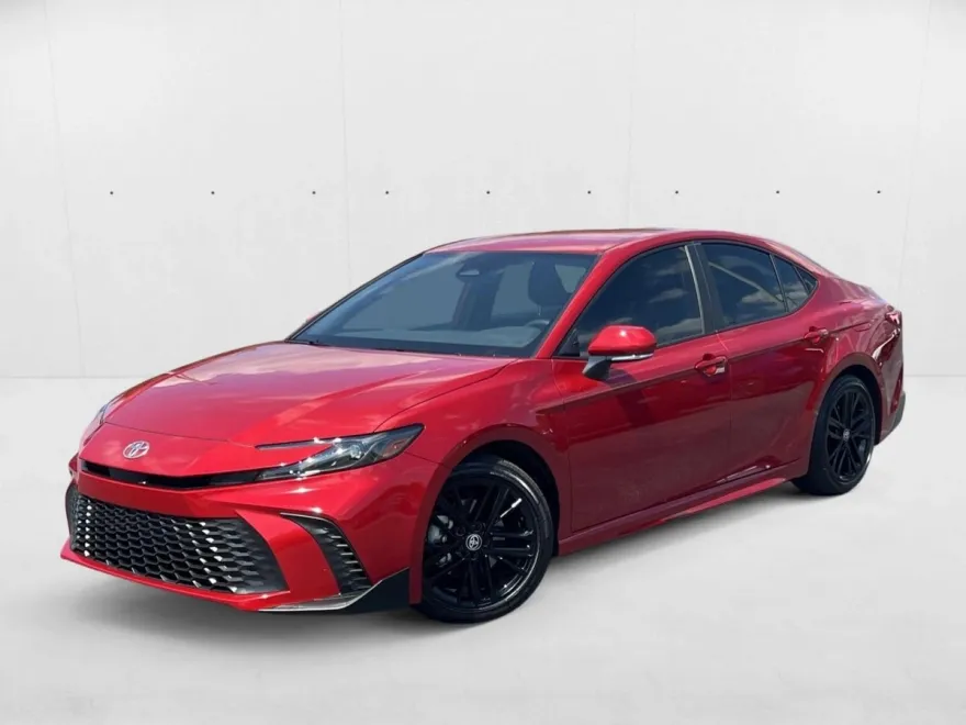 2025 Toyota Camry SE photo 1