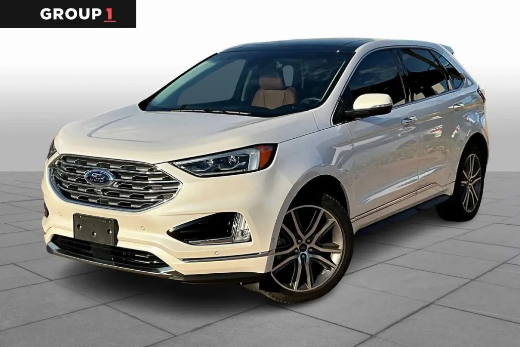 2019 Ford Edge Titanium photo 1