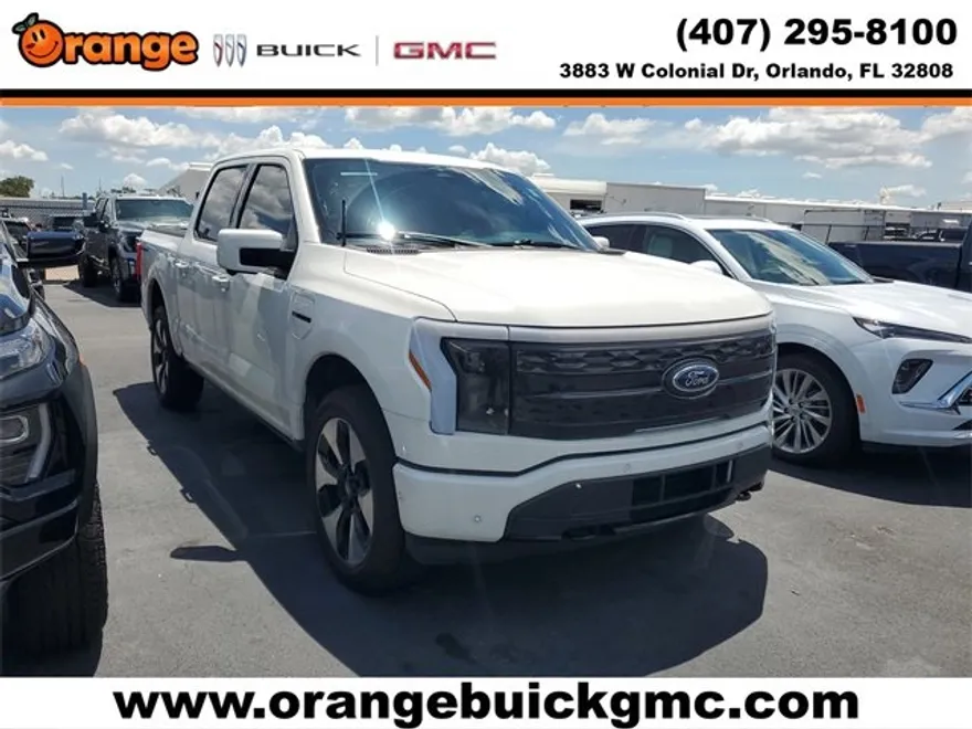 2023 Ford F-150 Lightning photo 1