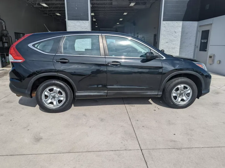 2012 Honda CR-V LX photo 1