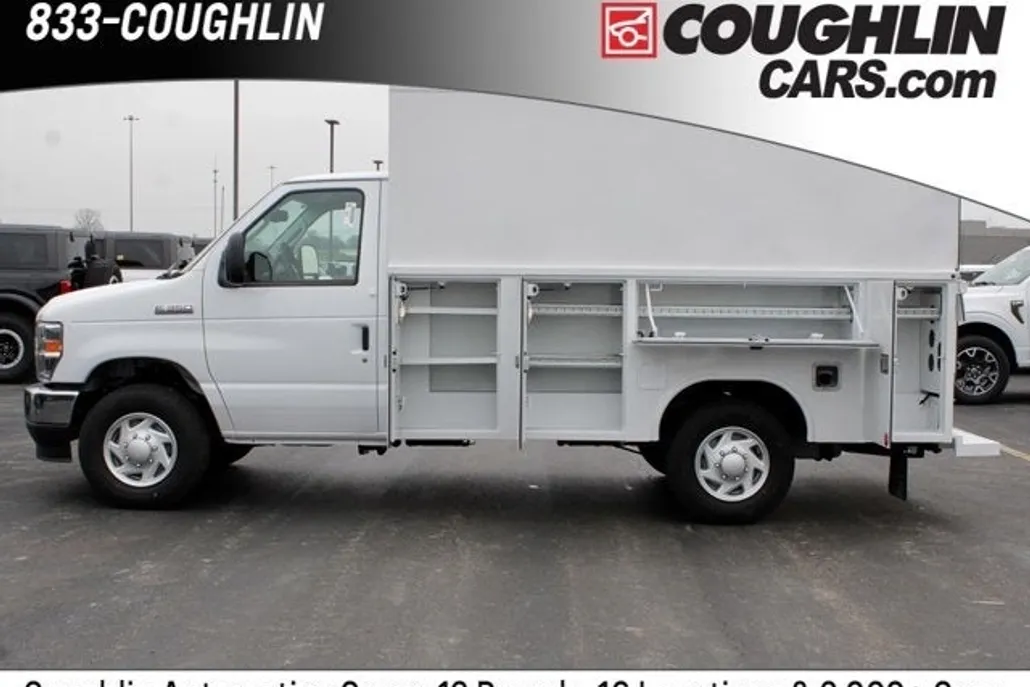 2026 Ford E-350 Base photo 1
