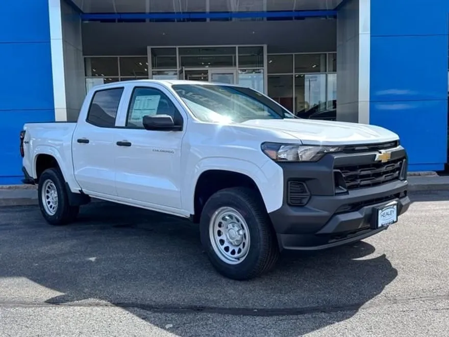 2026 Chevrolet Colorado Work Truck photo 1