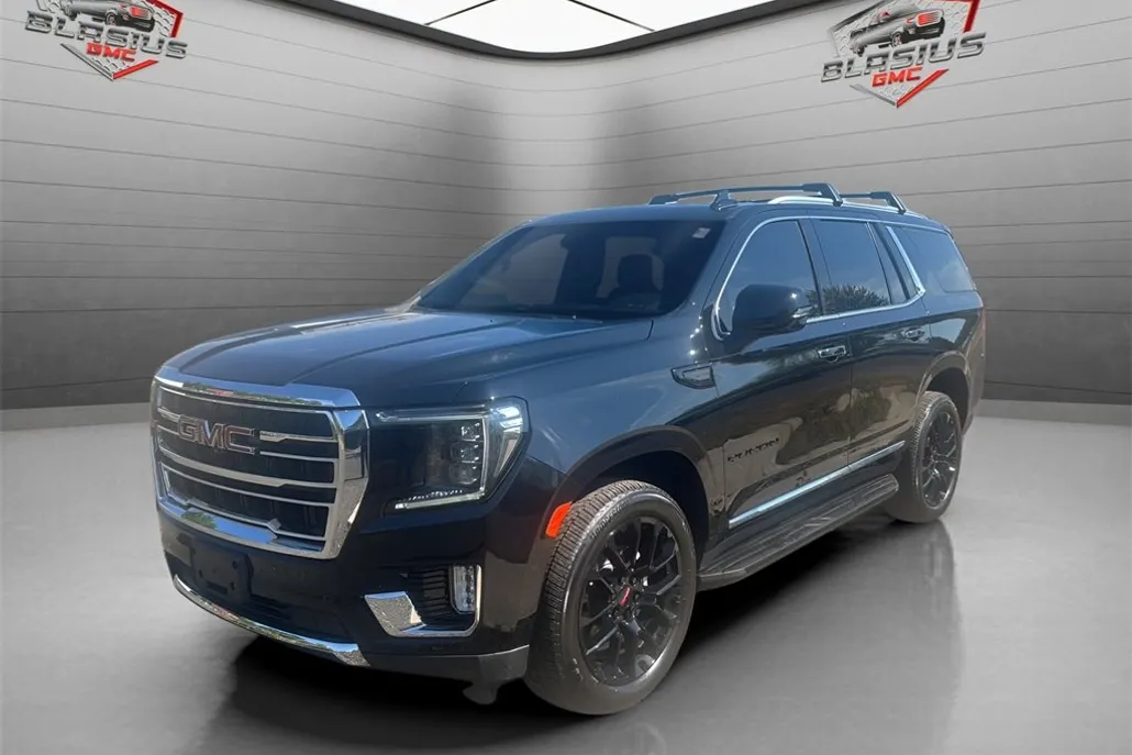2023 Gmc Yukon SLT photo 1