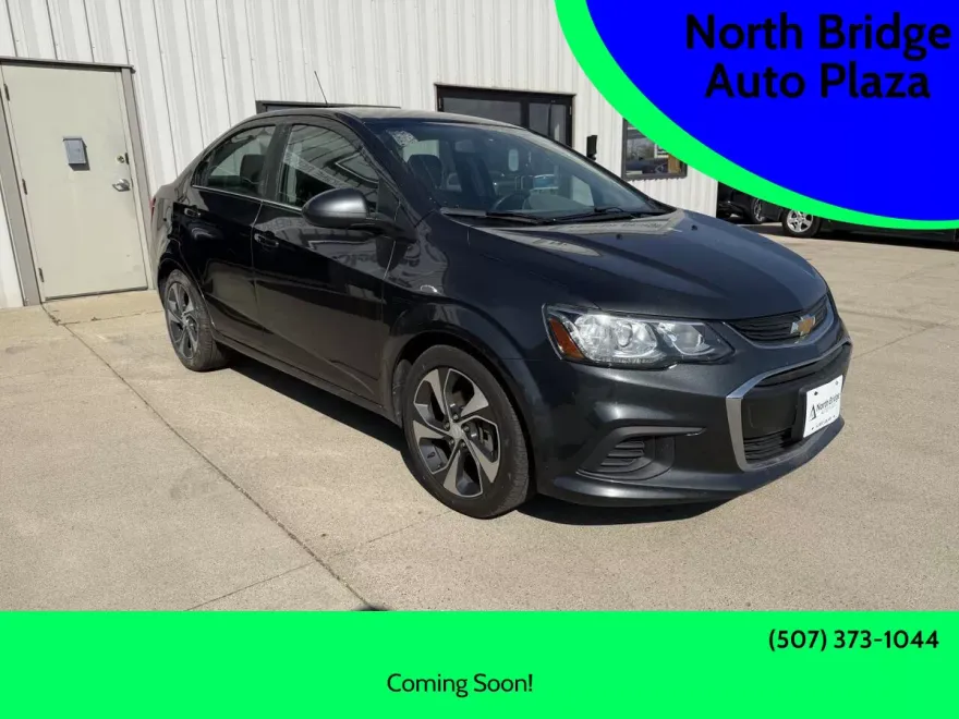2017 Chevrolet Sonic Premier photo 1