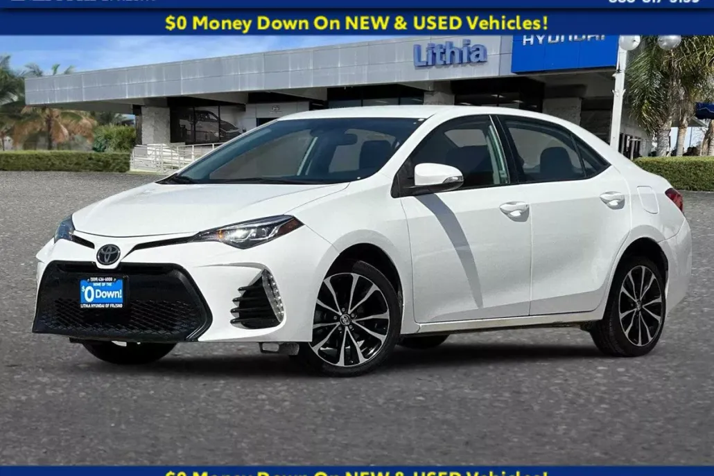 2018 Toyota Corolla SE photo 1