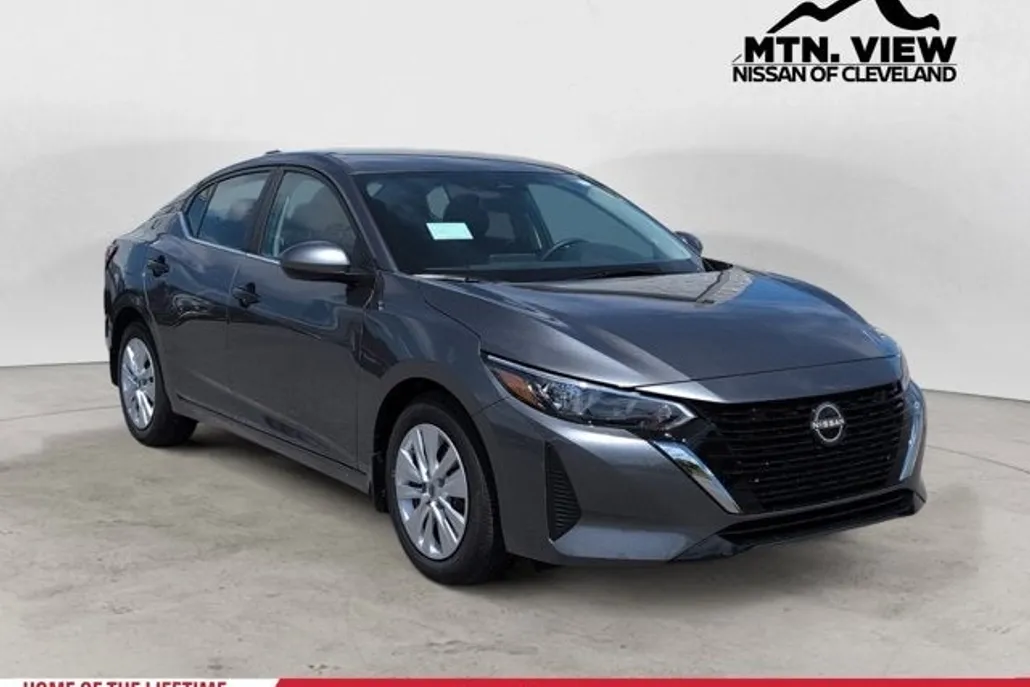 2025 Nissan Sentra S photo 1