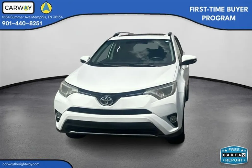 2016 Toyota RAV4 XLE photo 1