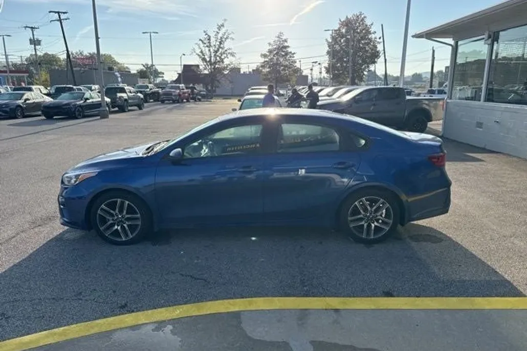 2019 Kia Forte S photo 1