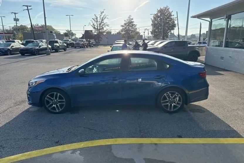 2019 Kia Forte S GT-Line photo 1