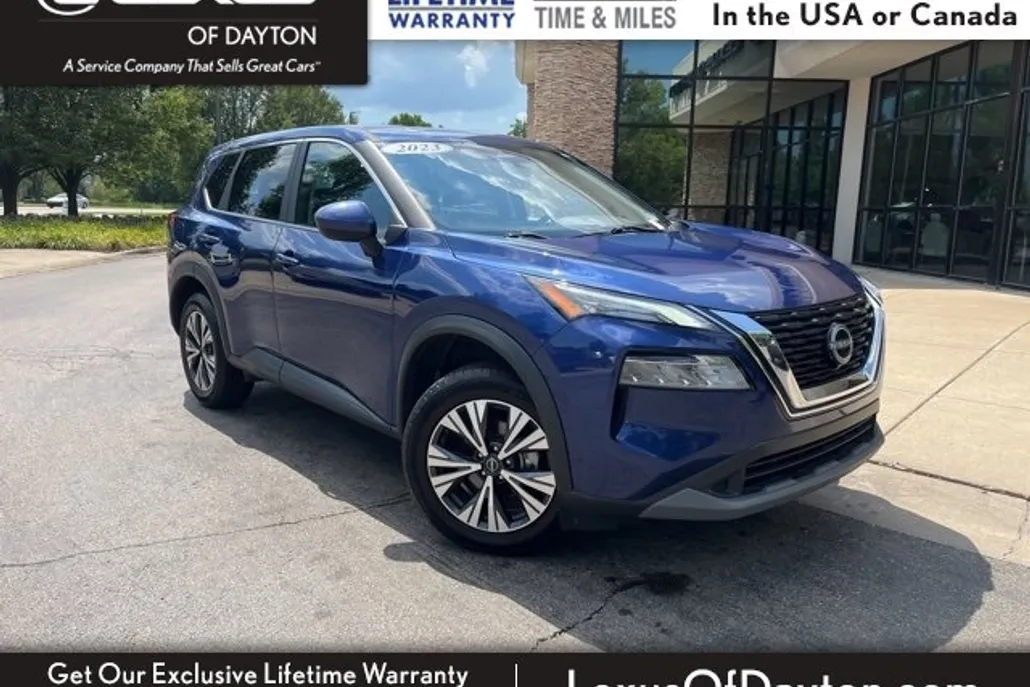 2023 Nissan Rogue SV photo 1