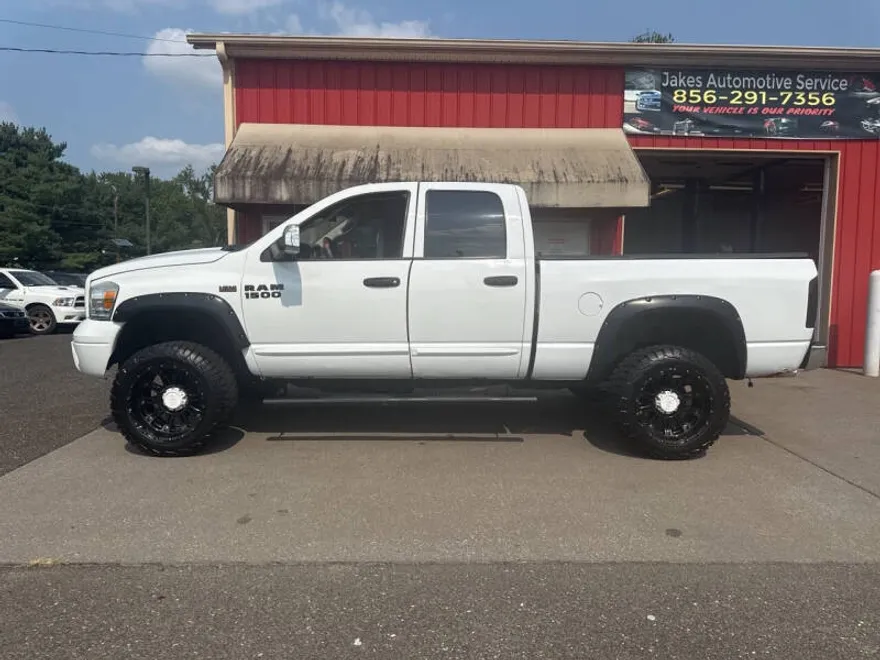 2006 Dodge Ram SLT photo 1