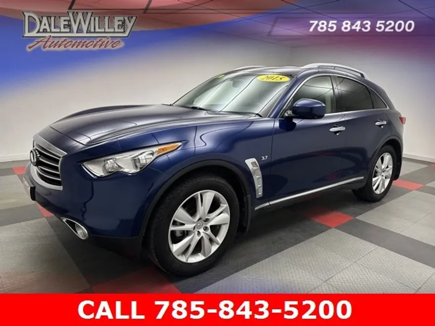 2015 Infiniti QX70 AWD photo 1