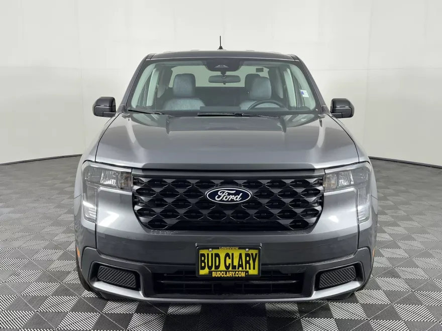 2025 Ford Maverick XLT photo 1