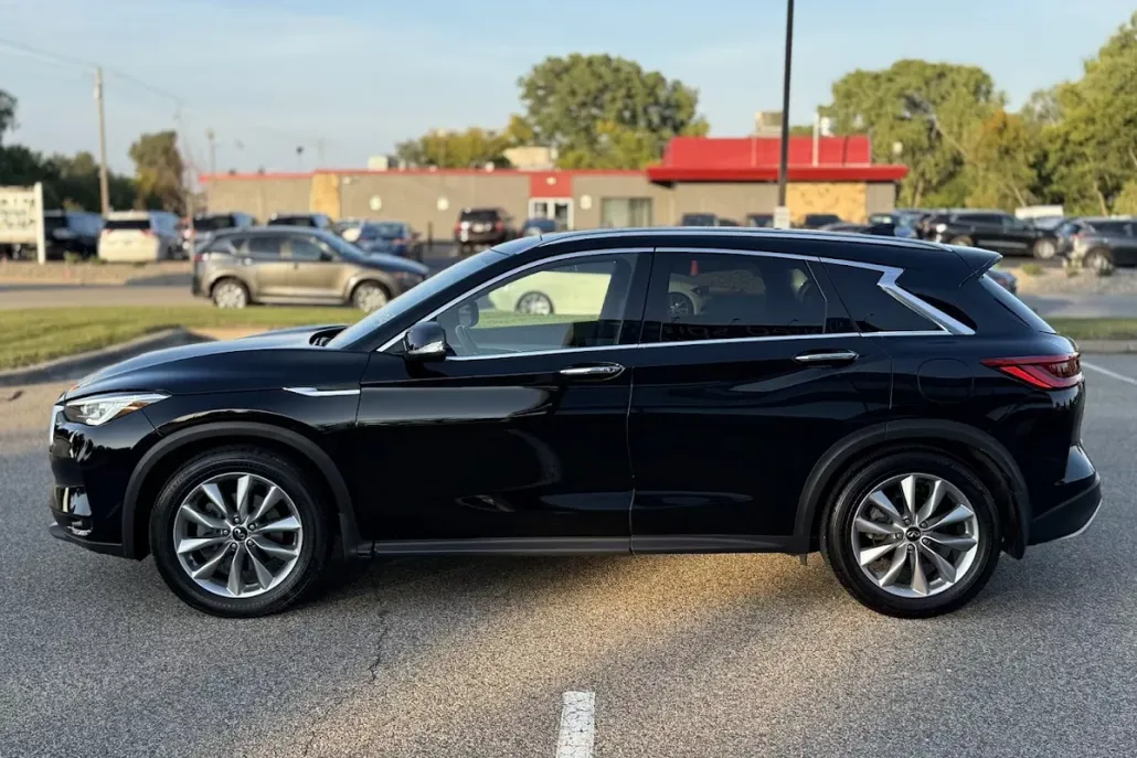 2021 Infiniti QX50 Luxe AWD photo 1