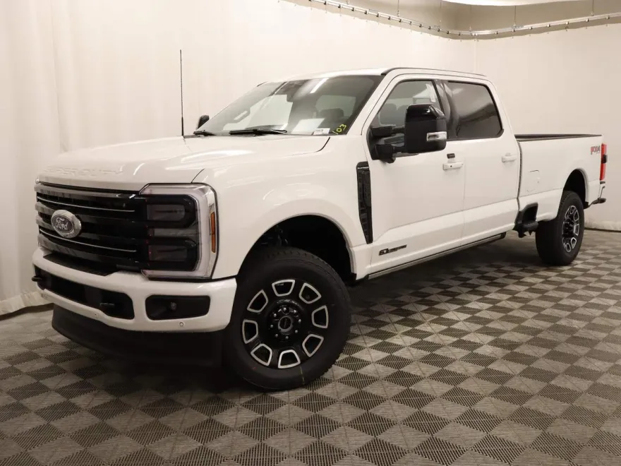 2025 Ford F-350 Platinum photo 1