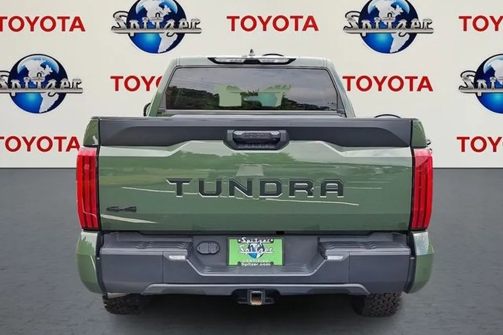 2022 Toyota Tundra SR5 photo 1