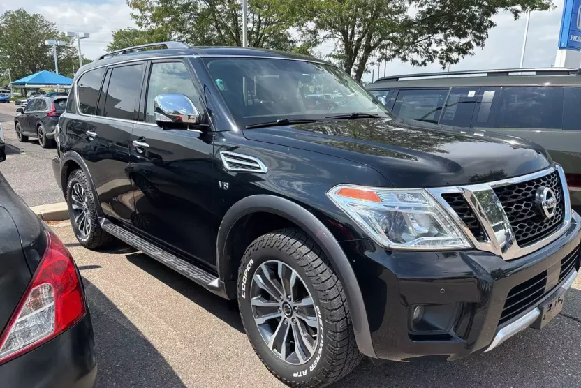 2018 Nissan Armada SL photo 1