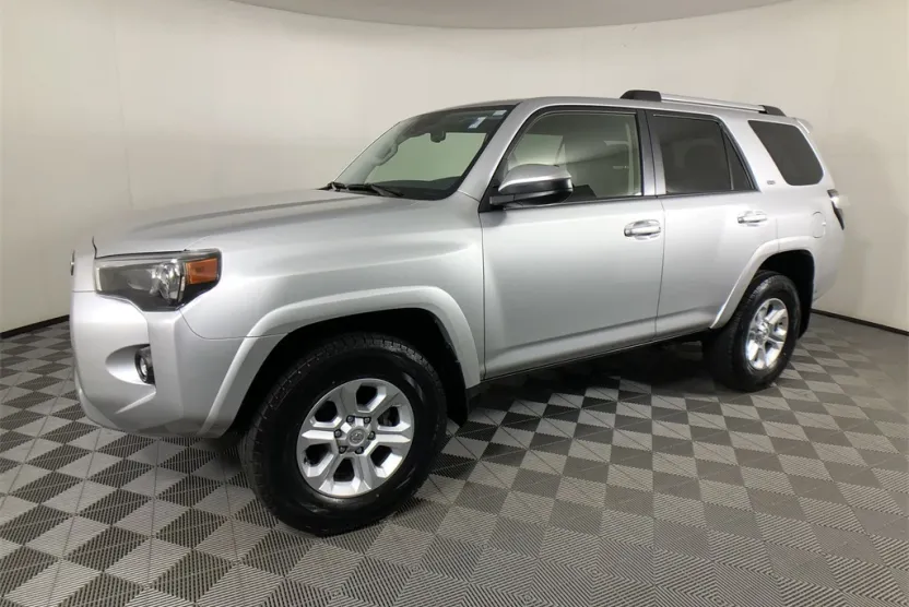 2024 Toyota 4Runner SR5 photo 1