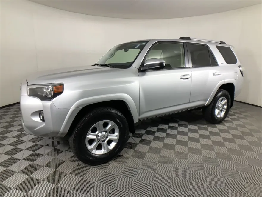 2024 Toyota 4Runner SR5 photo 1