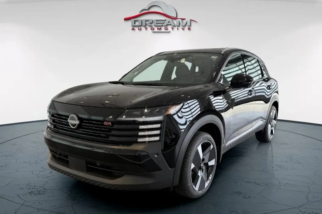 2025 Nissan Kicks SR photo 1