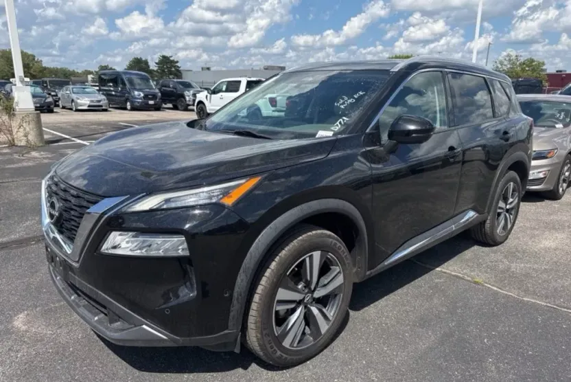 2023 Nissan Rogue SL photo 1
