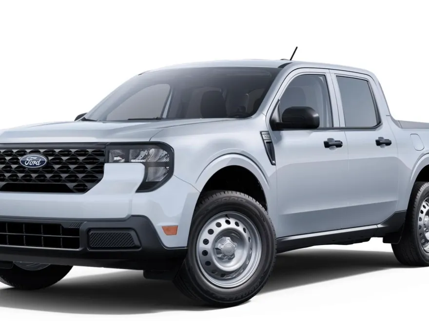 2025 Ford Maverick XL photo 1