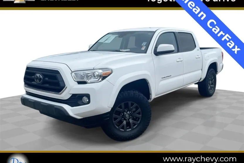 2022 Toyota Tacoma SR5 V6 photo 1