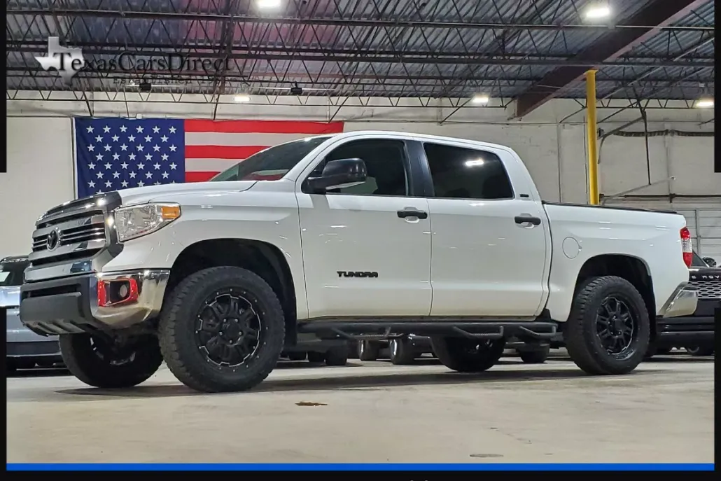 2016 Toyota Tundra SR5 photo 1
