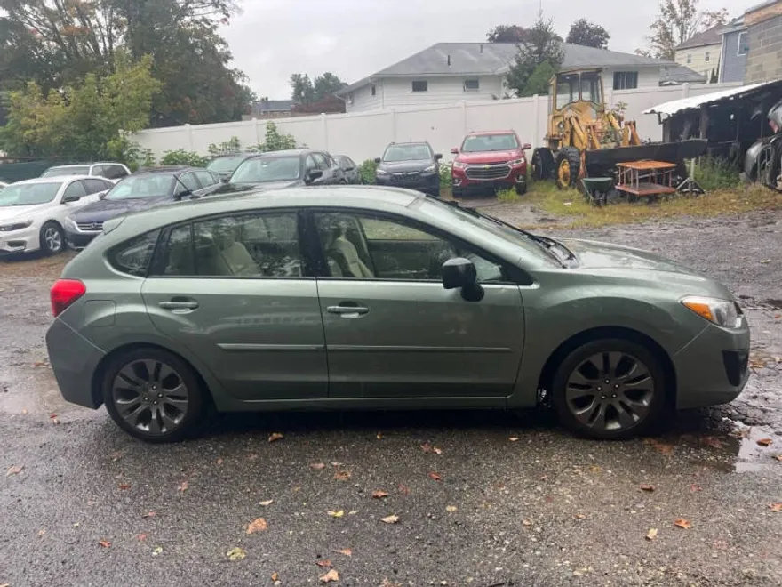 2014 Subaru Impreza 2.0i photo 1