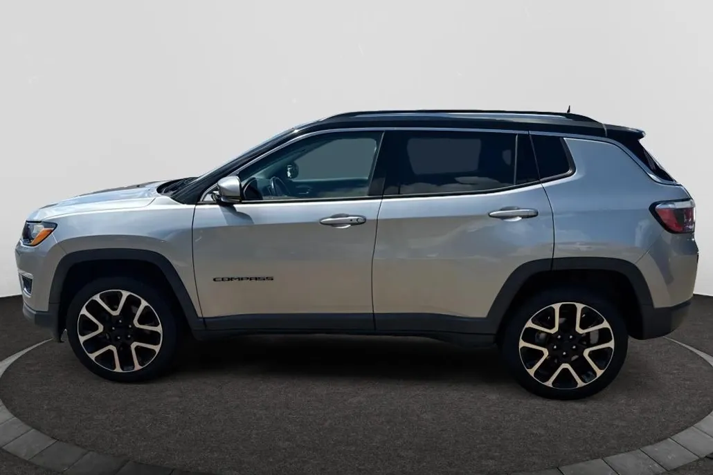 2018 Jeep Compass Limited photo 1