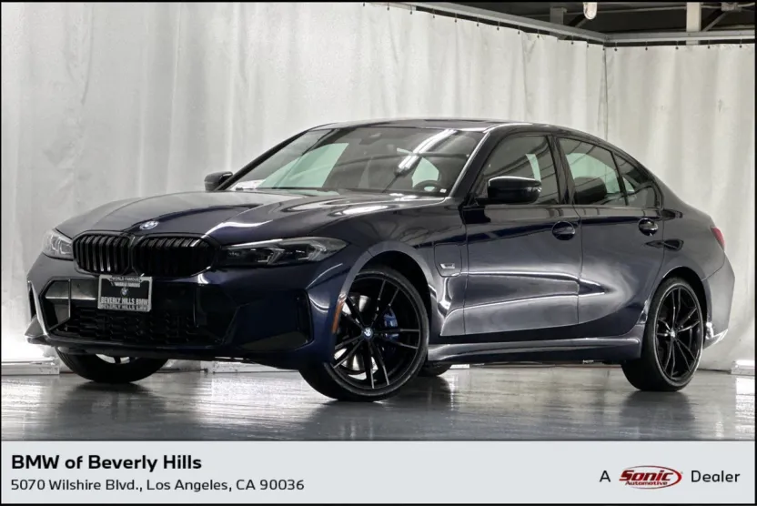 2023 Bmw 330e Sedan photo 1
