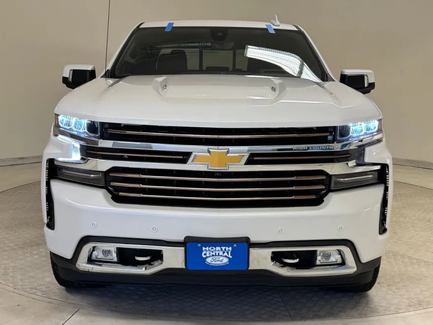 2022 Chevrolet Silverado 1500 High Country photo 1