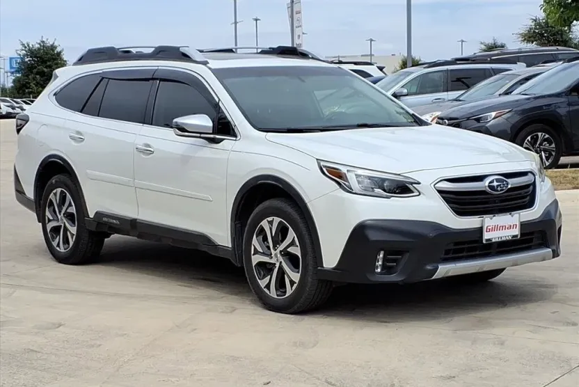2020 Subaru Outback Touring XT photo 1