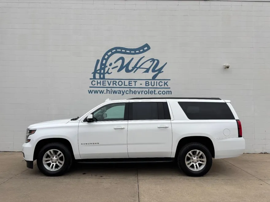 2020 Chevrolet Suburban LT photo 1