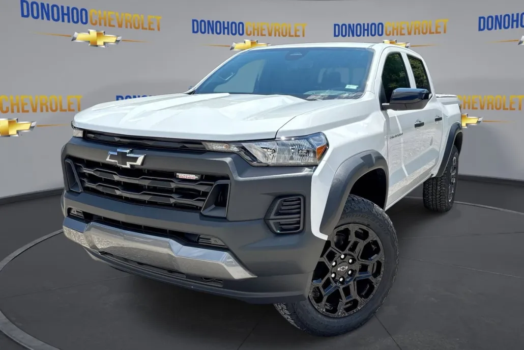 2026 Chevrolet Colorado Trail Boss photo 1