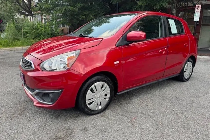 2018 Mitsubishi Mirage ES photo 1