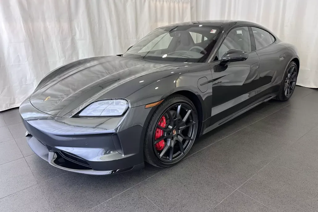 2025 Porsche Taycan GTS photo 1