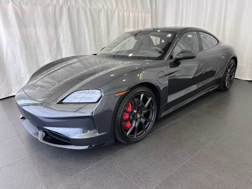 2025 Porsche Taycan GTS photo 1