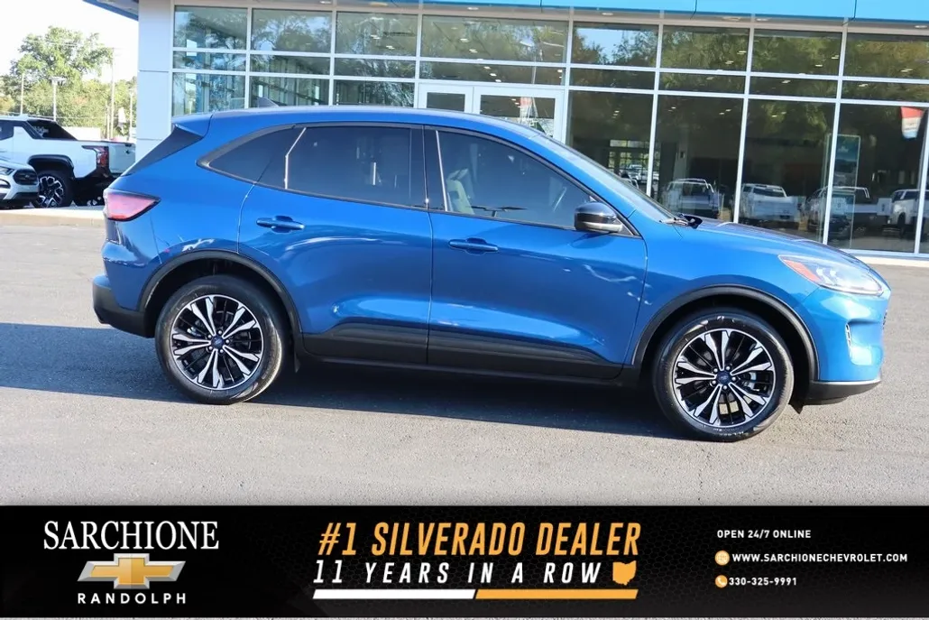 2022 Ford Escape SE photo 1