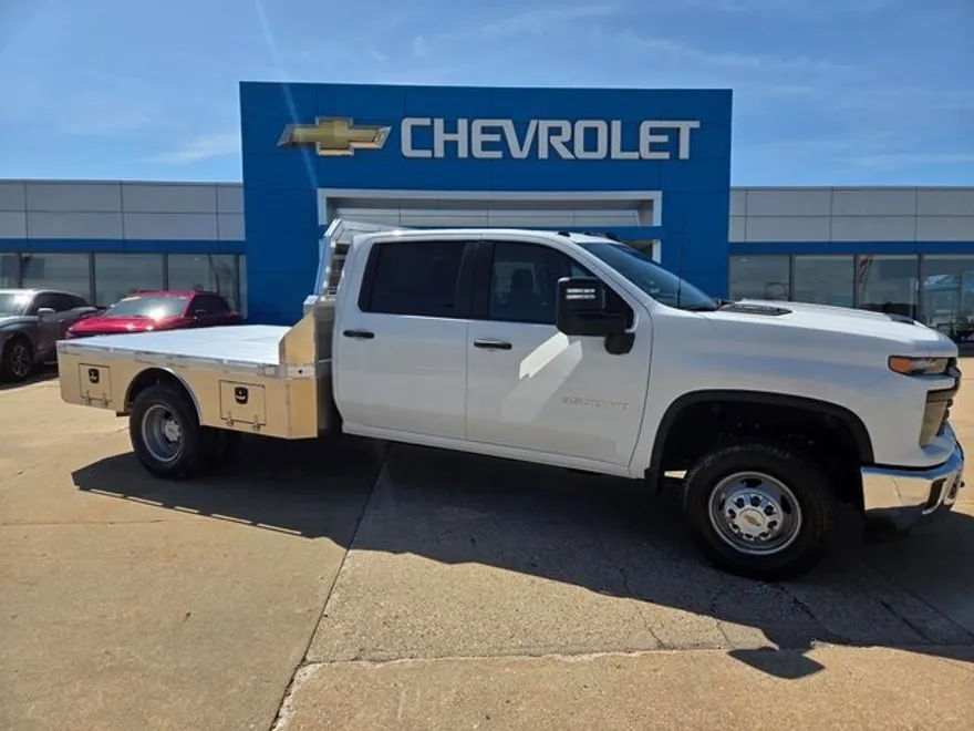 2025 Chevrolet Silverado Work Truck photo 1