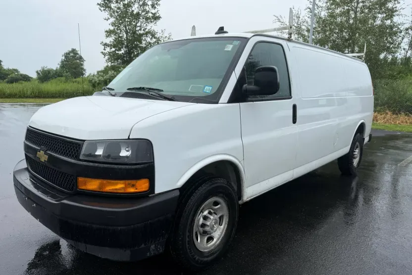 2022 Chevrolet Express 2500 Work Cargo Van photo 1