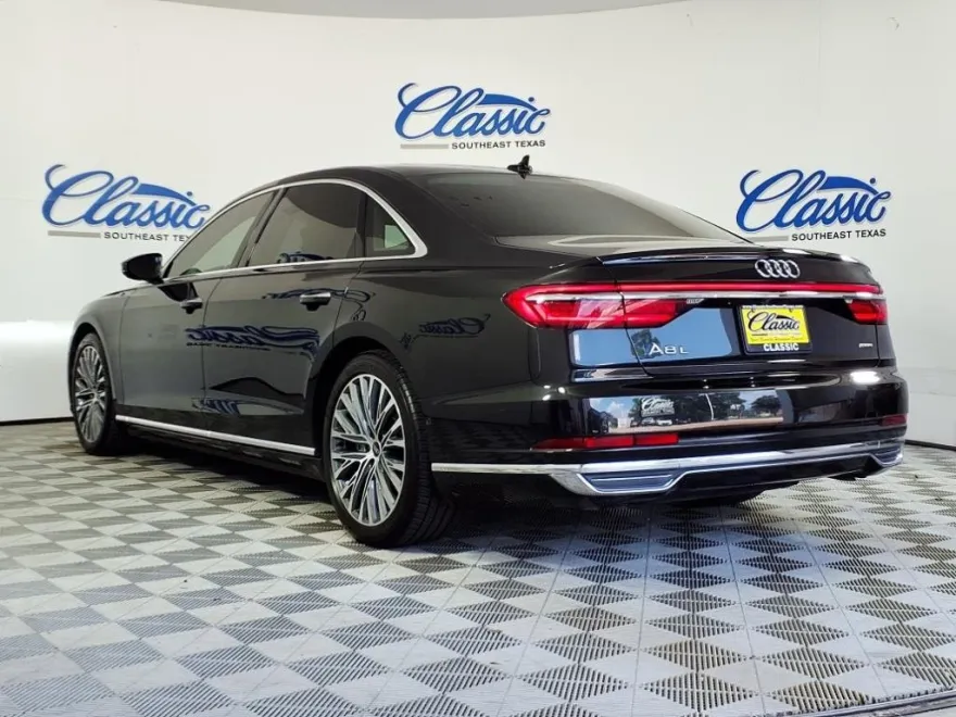 2021 Audi A8 L 55 Quattro photo 1