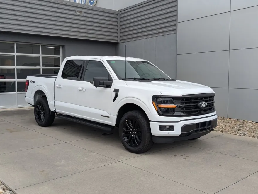 2025 Ford F-150 XLT photo 1