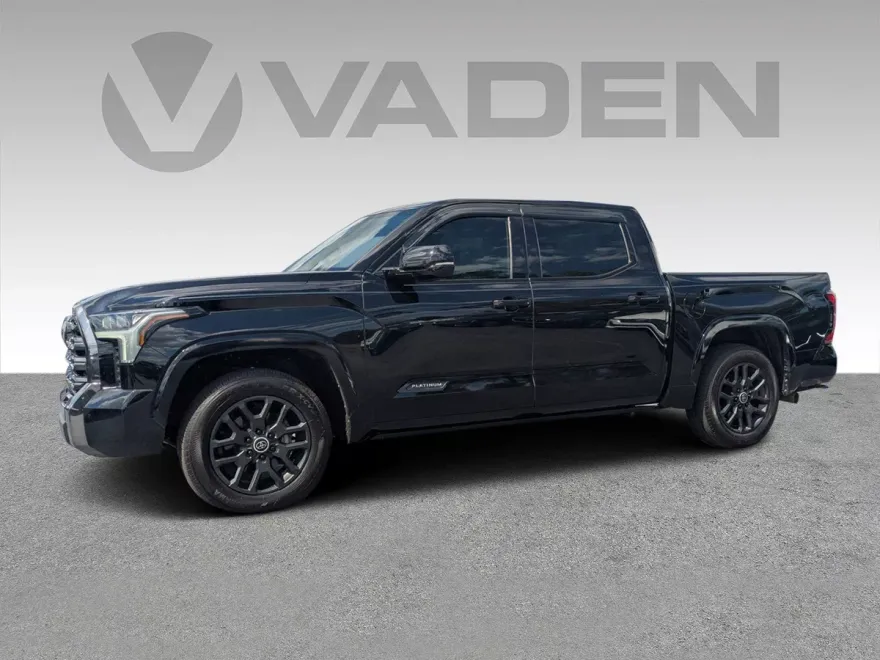 2022 Toyota Tundra Platinum photo 1