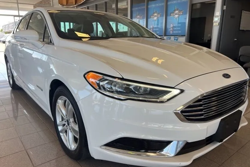 2018 Ford Fusion Hybrid SE photo 1