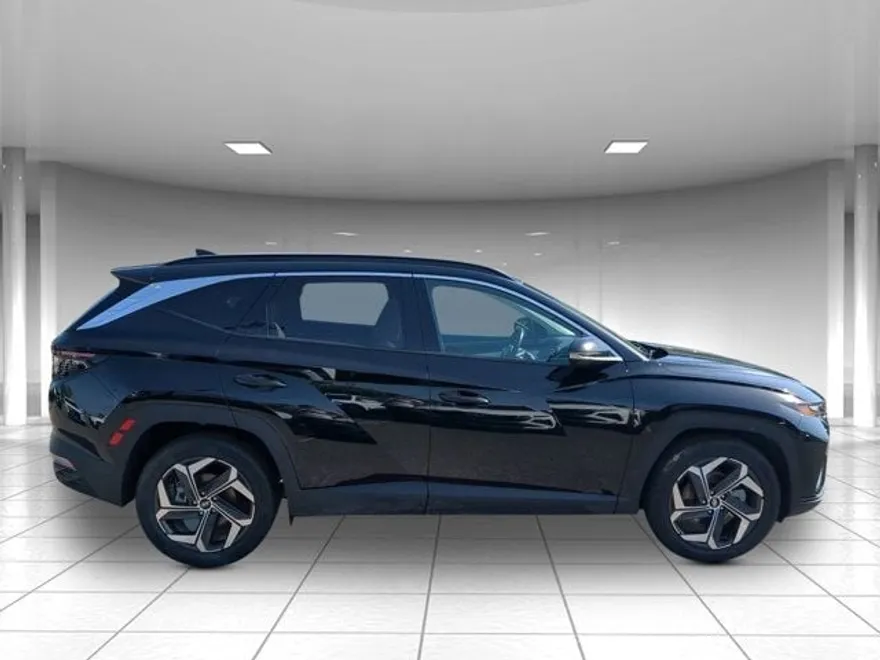 2024 Hyundai Tucson Limited photo 1