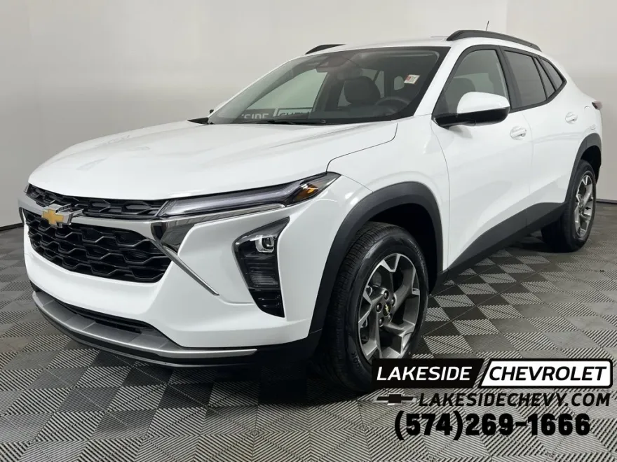 2025 Chevrolet Trax LT photo 1