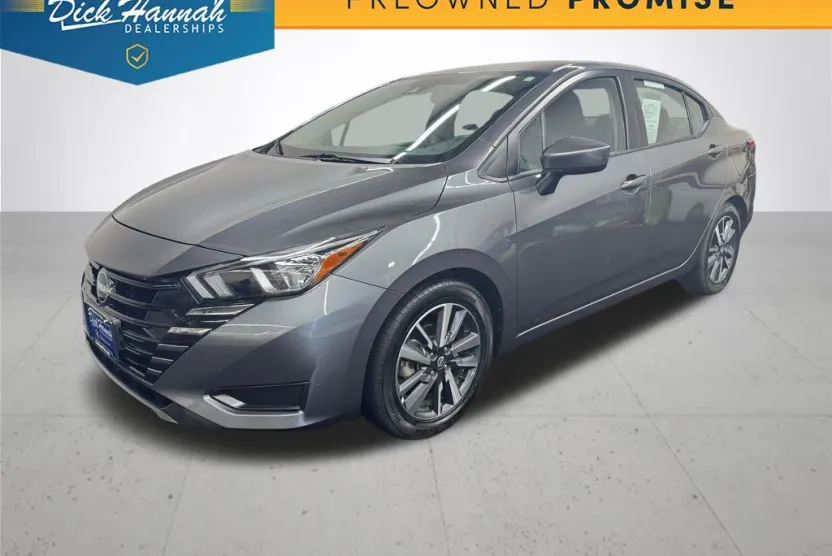 2023 Nissan Versa 1.6 SV photo 1