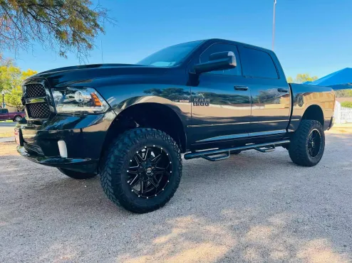 2017 Ram 1500 Sport photo 4