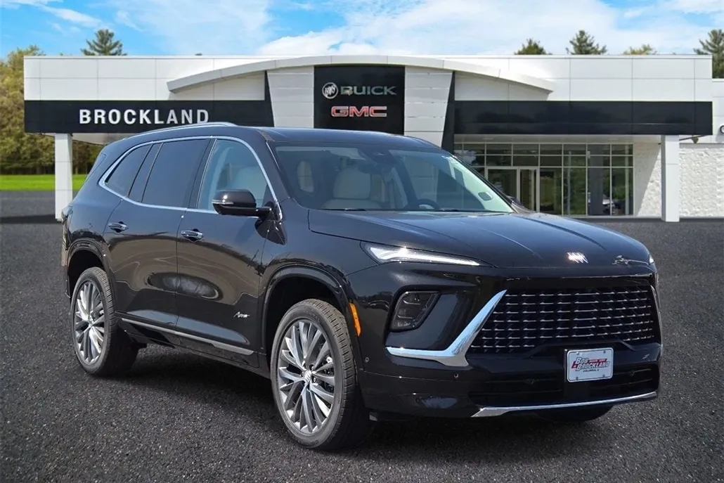 2025 Buick Enclave Avenir photo 1